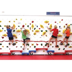 Everlast Adaptive Traverse 12 ft Wall with Cordless Mat Locking System