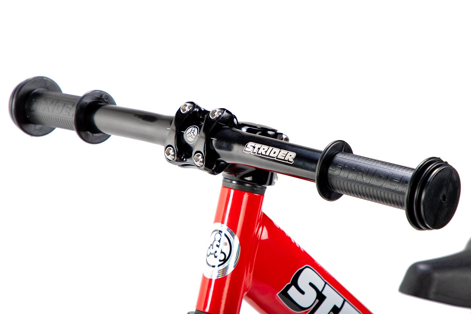 STRIDER ALUMINUM FLAT HANDLEBAR WITH GRIPS
